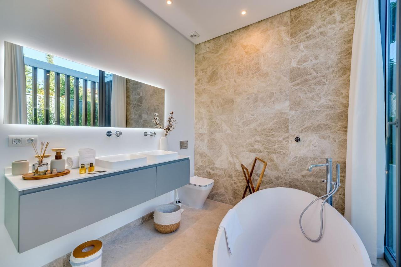 Vacation Marbella I Villa Schumacher, New Built, Sea View, Luxury, Private Pool Estepona Eksteriør billede