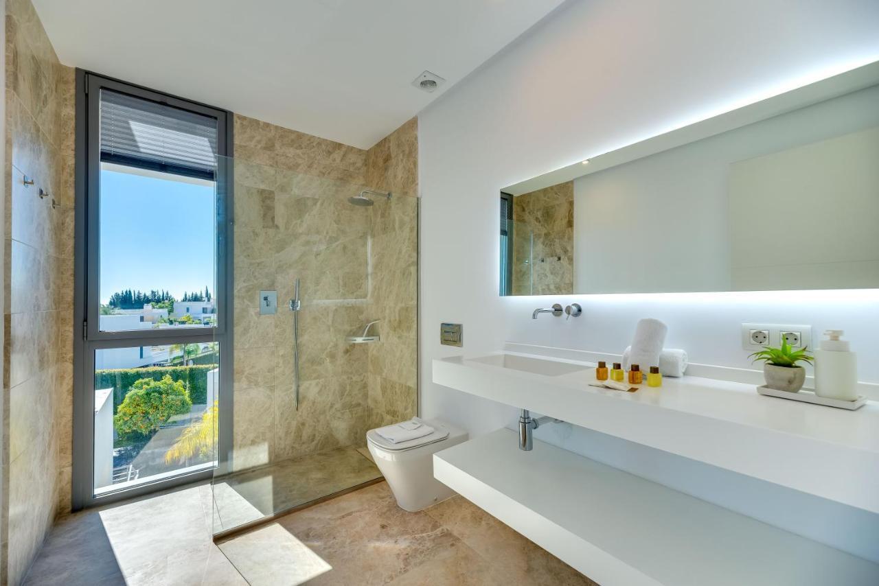 Vacation Marbella I Villa Schumacher, New Built, Sea View, Luxury, Private Pool Estepona Eksteriør billede